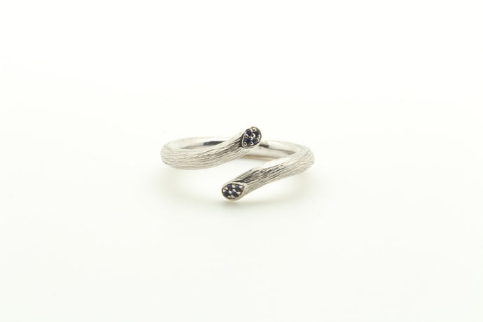 Criss Cross Peruvian Rose Stem Ring