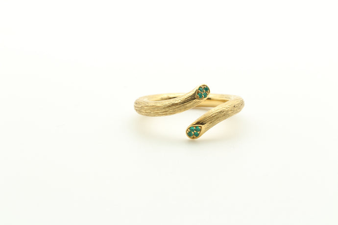 Criss Cross Rose Stem Ring