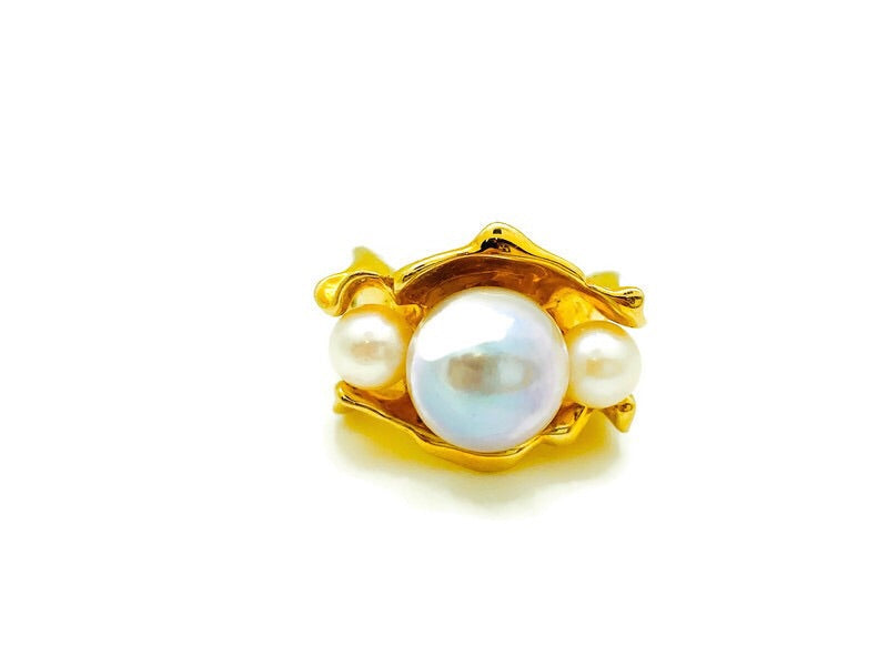 Three Pearl Oyster Ring